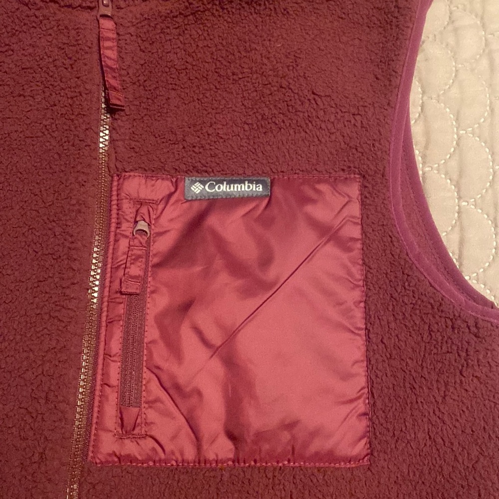 BNWT Sherpa long vest from Columbia. Color: Marionberry. - Picture 3 of 11
